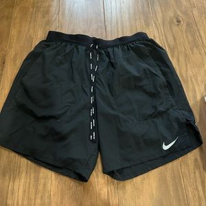 Nike shorts black medium men